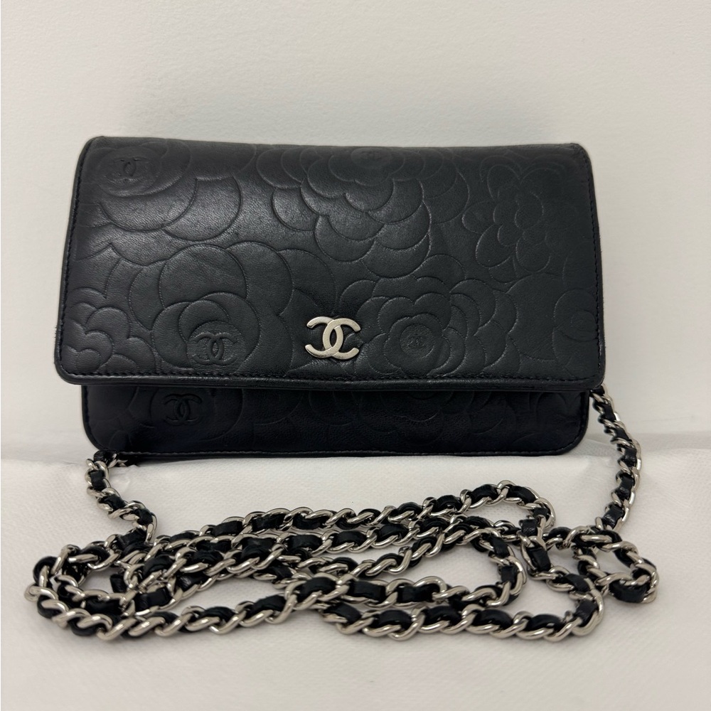 Chanel Camellia Wallet on Chain with Embossed Leather